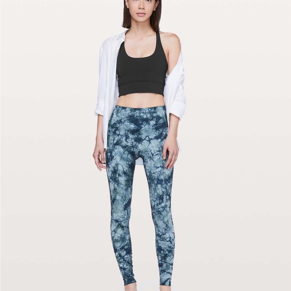 lululemon athletica Wunder Under High Rise 7/8 Blue Tie-Dye Leggings - Size 6